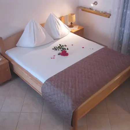 Macola Апартаменты