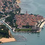 Macola * Trogir