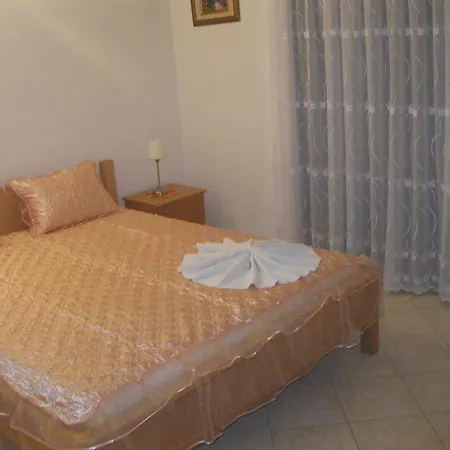 Apartment Macola Trogir